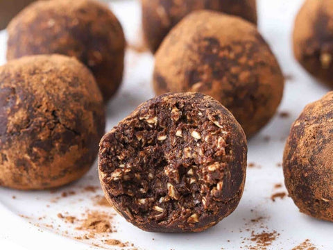 Choco balls φουντουκιού με χουρμάδες