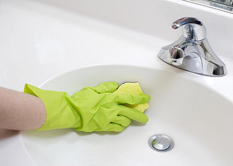 DIY: Καθαριστική κρέμα κατά των αλάτων με βόρακα & λεμόνι | Enallaktiko.gr