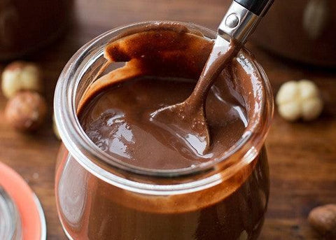 Συνταγές: Εύκολη σπιτική πραλίνα φουντουκιού χωρίς ζάχαρη & χωρίς ζαχαρούχο γάλα | Enallaktiko.gr