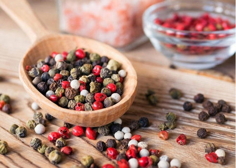 Πιπέρι ανάμεικτο ολόκληρο - Πολυπίπερο | Enallaktiko.gr