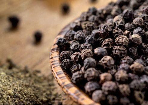 Πιπέρι μαύρο τριμμένο | Enallaktiko.gr