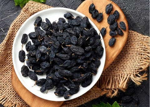 Βιολογικές μαύρες σταφίδες - Enallaktiko.gr